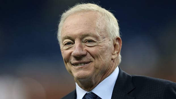 jerry-jones-qb-controversy.jpg